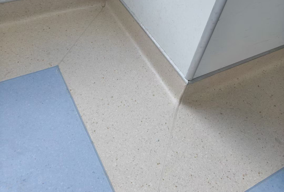 CA888���޳��й�����ͬ��͸�ĵذ�